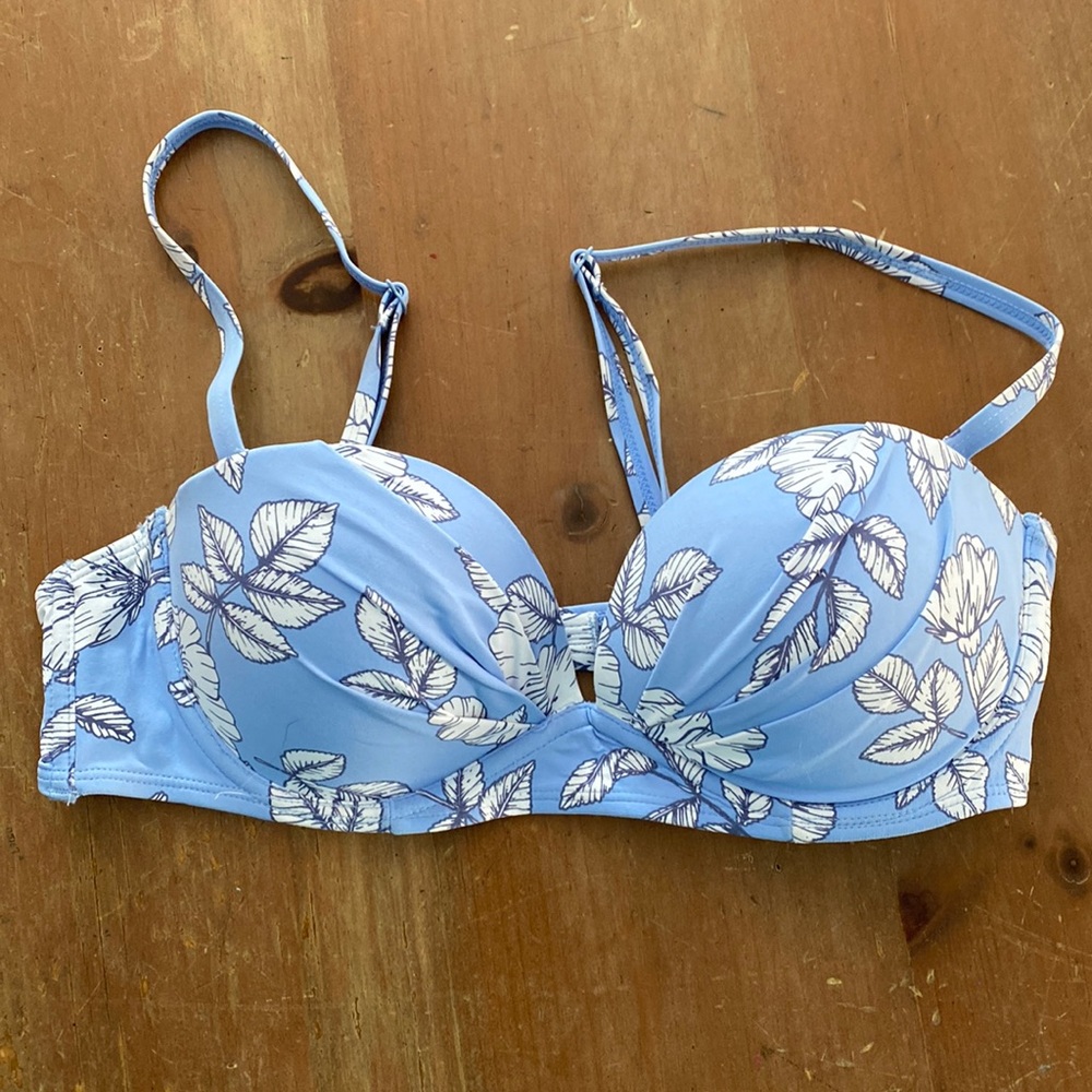 Blue Hawaiian Print padded bikini top size Medium